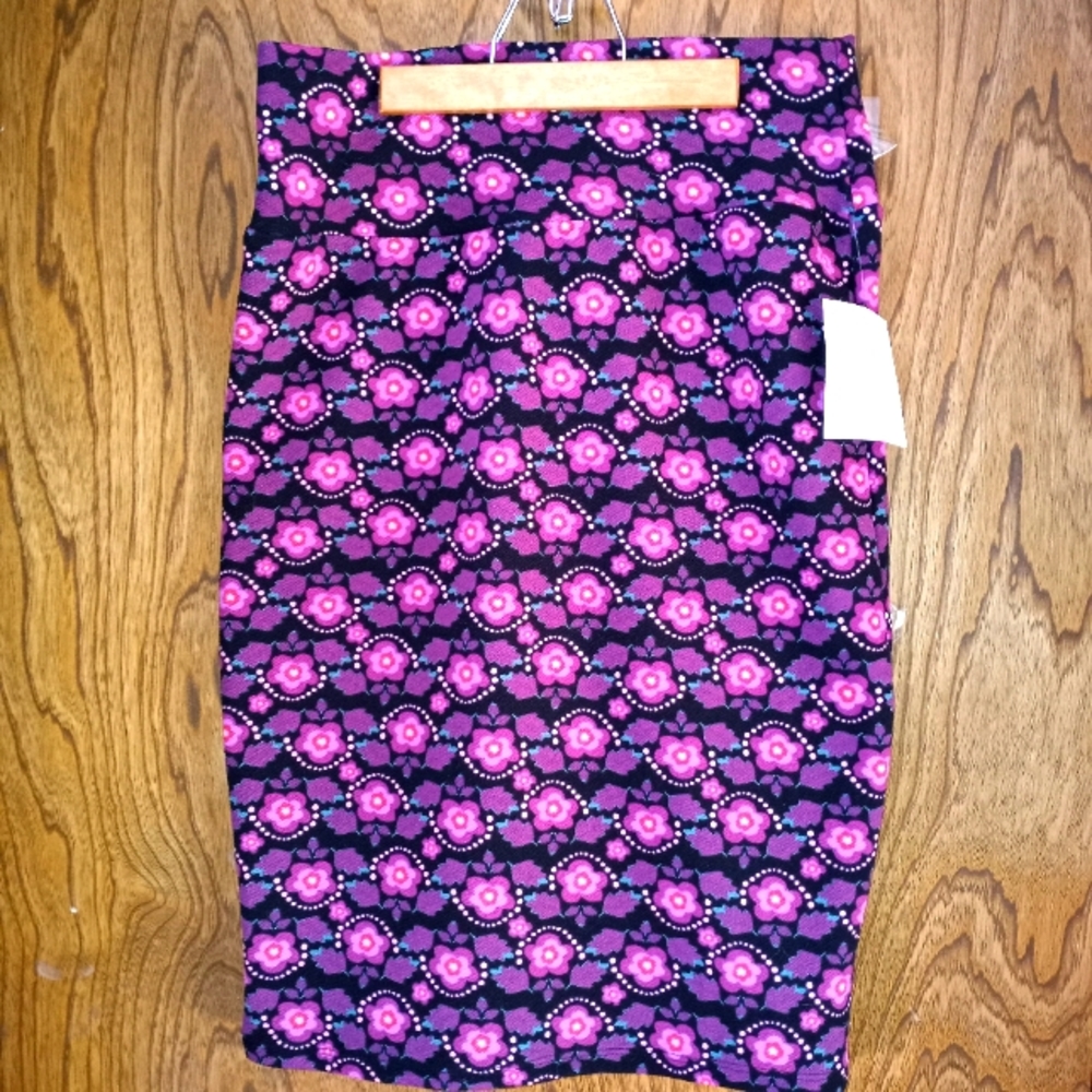 LULAROE PENCIL SKIRT CASSIE